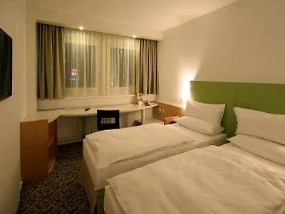 *** Hotel Ibis Dresden Zentrum Germania