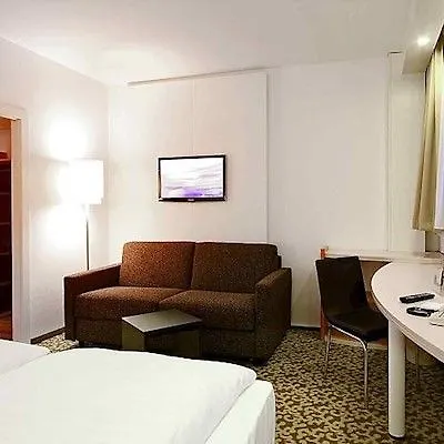 Ibis Dresden Zentrum 3*,